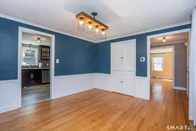 24 Colonial Street, West Hartford, CT 06110 - Photo 8