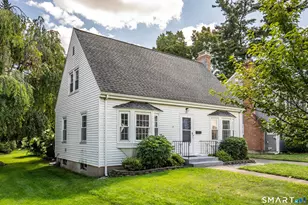 24 Colonial St, West Hartford, CT 06110 - Photo 2