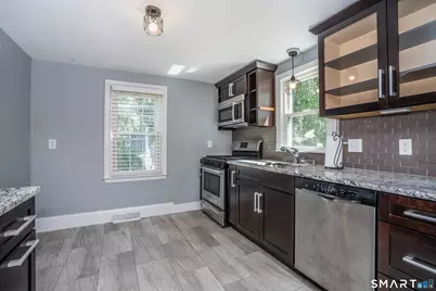 24 Colonial Street, West Hartford, CT 06110 - Photo 12