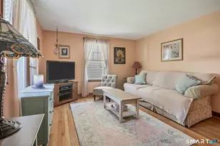 24 Russell St, Naugatuck, CT 06770 - Photo 2