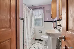 24 Russell St, Naugatuck, CT 06770 - Photo 4