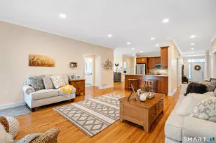 10 Crest View Dr, Middlefield, CT 06481 - Photo 12