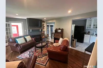 383 Fiske Avenue, Bridgeport, CT 06606 - Photo 8