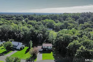 15 Butternut Dr, Bloomfield, CT 06002 - Photo 8