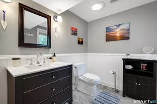 10 Crest View Dr, Middlefield, CT 06481 - Photo 32