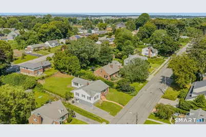 45 Mansfield Road, New London, CT 06320 - Photo 8