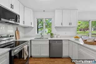 492 Long Hill Rd, Middletown, CT 06457 - Photo 1