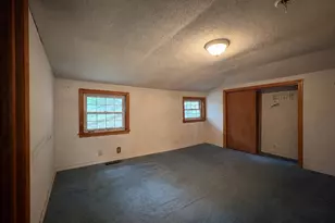 342 Mountain Rd, Windsor, CT 06095 - Photo 6