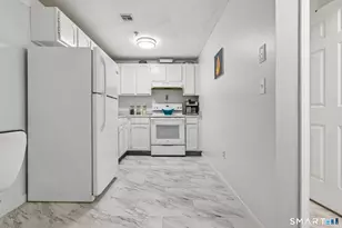 46 S Cherry St, Wallingford, CT 06492 - Photo 4