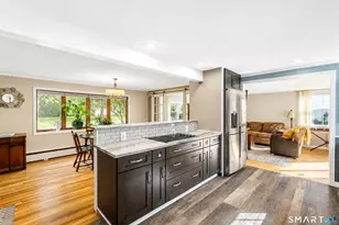 11 Trumbull Dr, Wallingford, CT 06492 - Photo 6
