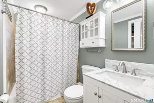 11 Trumbull Dr, Wallingford, CT 06492 - Photo 16