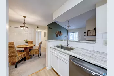 31 High Street #5307, East Hartford, CT 06118 - Photo 10