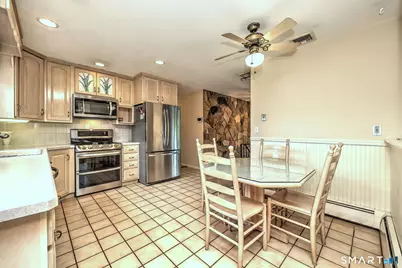 86 Honey Pot Road, West Haven, CT 06516 - Photo 14