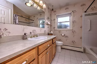 86 Honey Pot Road, West Haven, CT 06516 - Photo 24