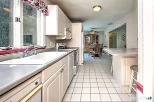 519 Ferry Rd, Orange, CT 06477 - Photo 8