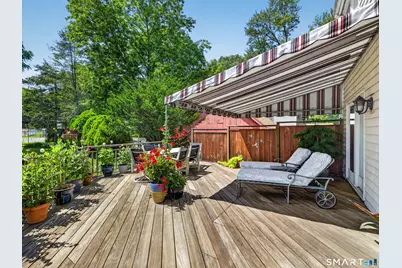 16 Quaker Lane, Waterford, CT 06375 - Photo 4