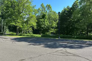4 Bridge St, New Hartford, CT 06057 - Photo 12