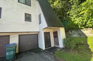 207 High Top Cir W, Hamden, CT 06514 - Photo 1
