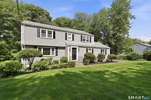 67 Deepwood Dr, Avon, CT 06001 - Photo 2