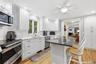 67 Deepwood Dr, Avon, CT 06001 - Photo 12