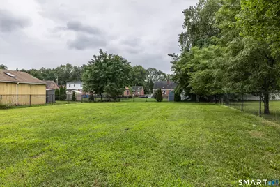 118 Bryden Terrace, Hamden, CT 06517 - Photo 32