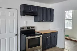 16 3rd St, Norwich, CT 06360 - Photo 2
