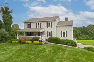 25 Bonnie Vu Ln, New Milford, CT 06776 - Photo 2