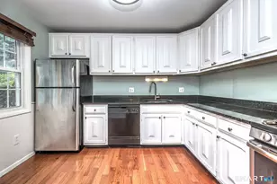 162 Penn Common, Milford, CT 06460 - Photo 4