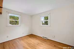 130 Country Ln, East Hartford, CT 06118 - Photo 16