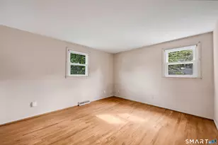130 Country Ln, East Hartford, CT 06118 - Photo 12