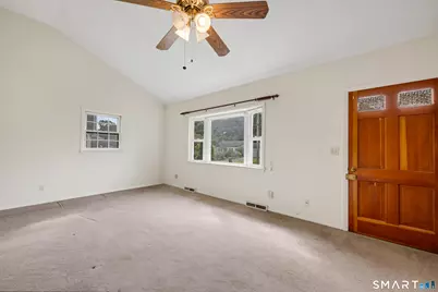 130 Country Lane, East Hartford, CT 06118 - Photo 6