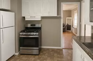 39 Rogers St, Branford, CT 06405 - Photo 2