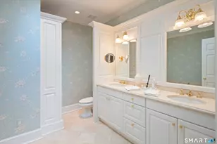 197 Park St, New Canaan, CT 06840 - Photo 24