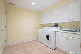 197 Park St, New Canaan, CT 06840 - Photo 28