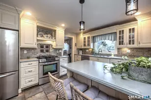 376 Stratford Rd, Stratford, CT 06615 - Photo 14