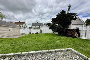 33 Emerson St, Norwalk, CT 06855 - Photo 34