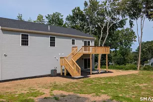 544 Wintergreen Ave, Hamden, CT 06514 - Photo 12
