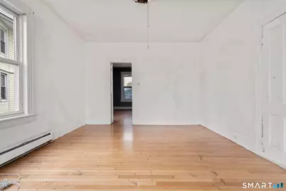 124 Cleveland Avenue, Bridgeport, CT 06605 - Photo 8