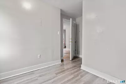 124 Cleveland Avenue, Bridgeport, CT 06605 - Photo 24