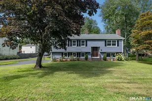 11 Woodside Dr, Branford, CT 06405 - Photo 4