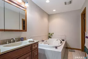 11 Woodside Dr, Branford, CT 06405 - Photo 18
