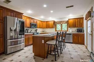 11 Woodside Dr, Branford, CT 06405 - Photo 10