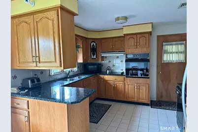 307 Highland Drive, Waterbury, CT 06708 - Photo 14