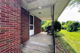307 Highland Dr, Waterbury, CT 06708 - Photo 4