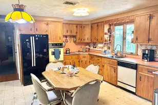 61 Bolton Center Rd, Manchester, CT 06040 - Photo 4