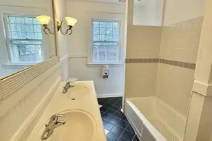28 Kenyon St, Hartford, CT 06105 - Photo 18
