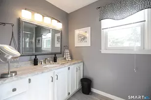 1300 Cambridge Dr, Windsor, CT 06095 - Photo 8