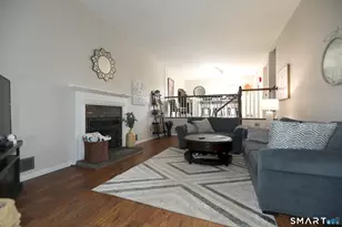 1300 Cambridge Dr, Windsor, CT 06095 - Photo 4