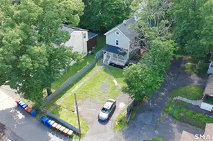 28 Quinlan Ave, Meriden, CT 06451 - Photo 4