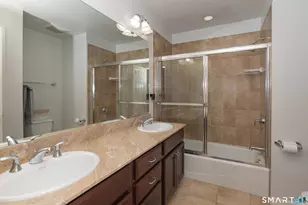 10 Dogwood Ct, Middlebury, CT 06762 - Photo 14